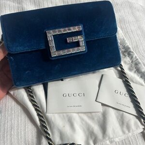 Authentic Gucci broadway velvet blue
